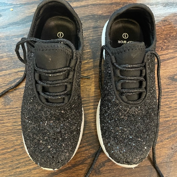Other - Sparkly Black Sneakers, EUC